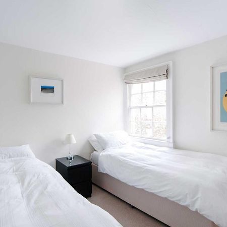 Stylish Three Bedroom Apartment In Heart Of City Bath Ngoại thất bức ảnh