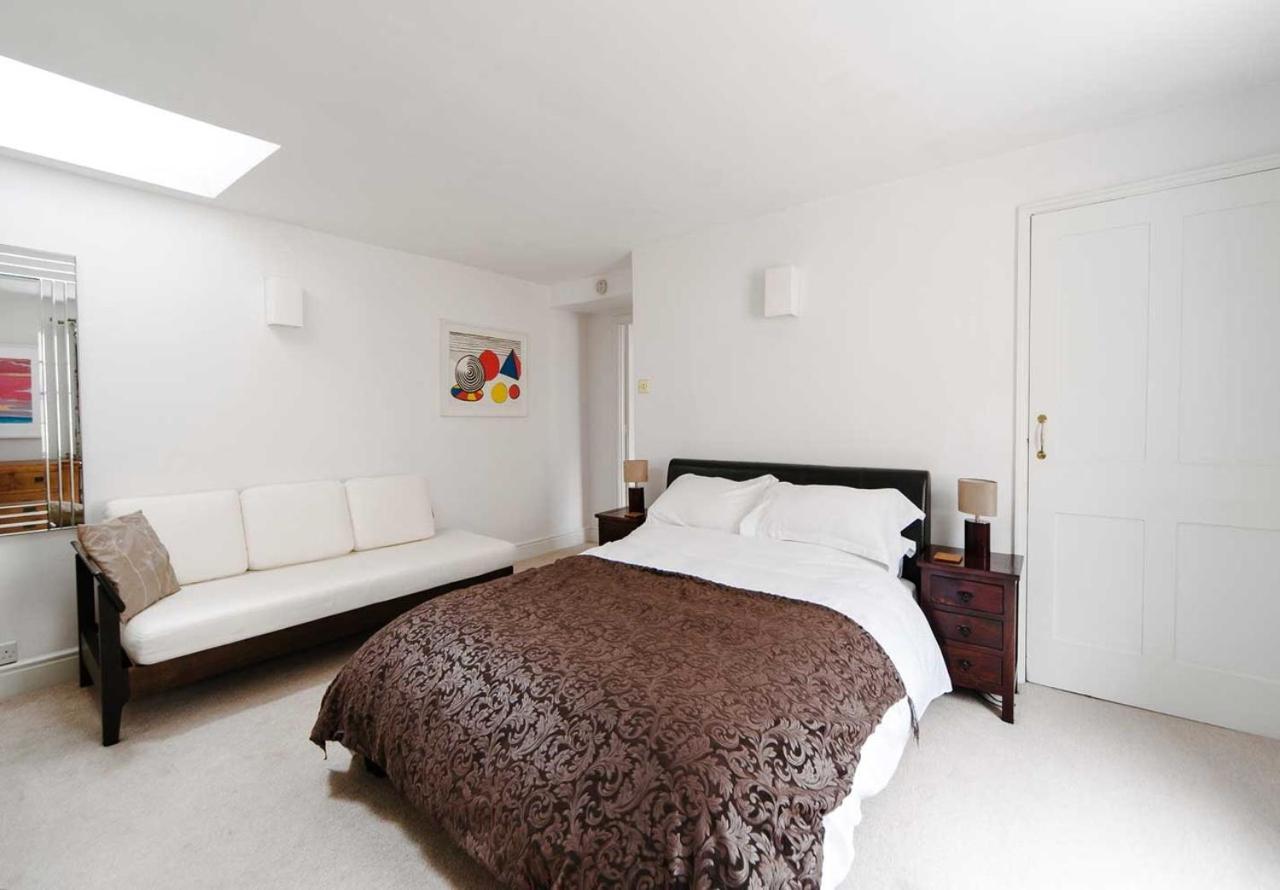 Stylish Three Bedroom Apartment In Heart Of City Bath Ngoại thất bức ảnh